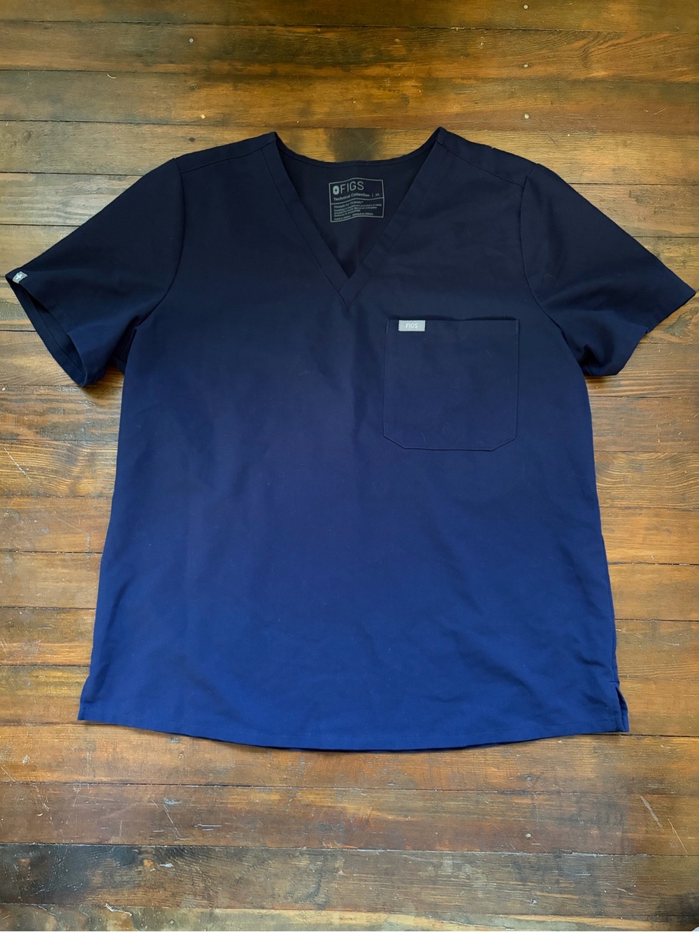FIGS Catarina One-Pocket Scrub Top – XL – Navy Blue
